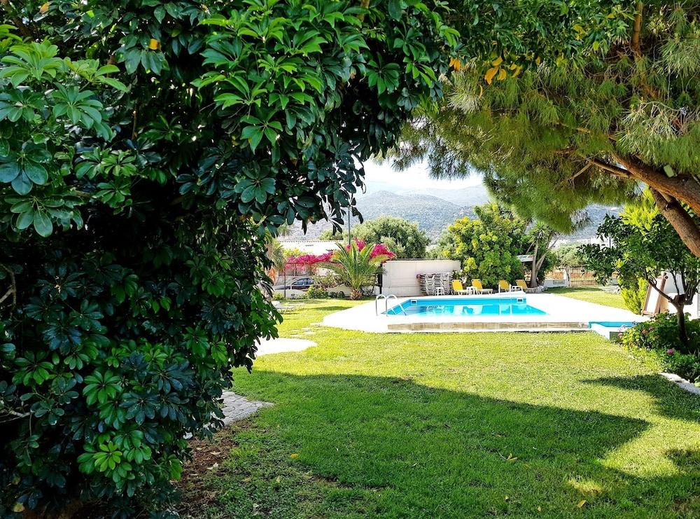Marianna Studios Malia  Exterior photo
